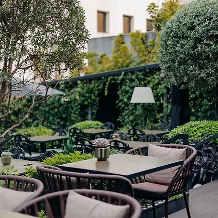 138 Liberdade Hotel